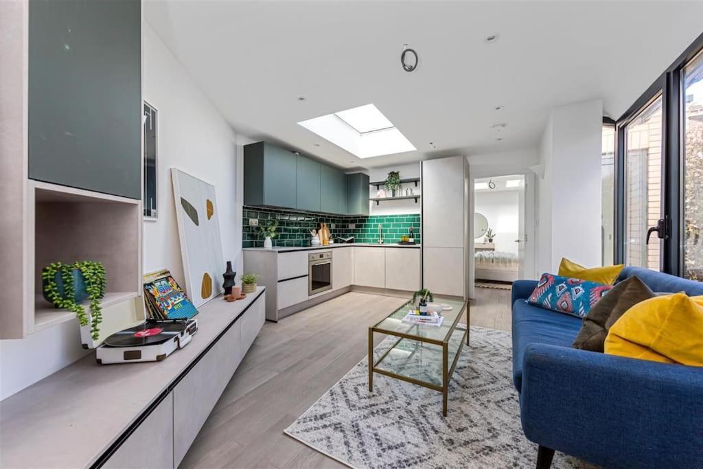 Cozy Leyton House With Garden And Small Terrace London Kültér fotó