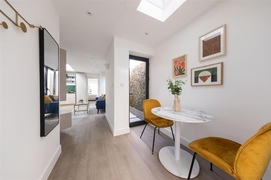 Cozy Leyton House With Garden And Small Terrace London Kültér fotó